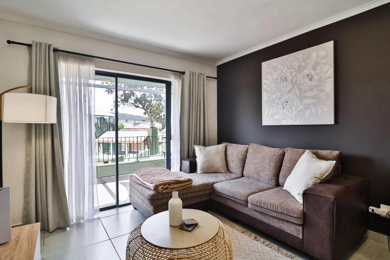 2 Bedroom Property for Sale in Jakarandas Western Cape